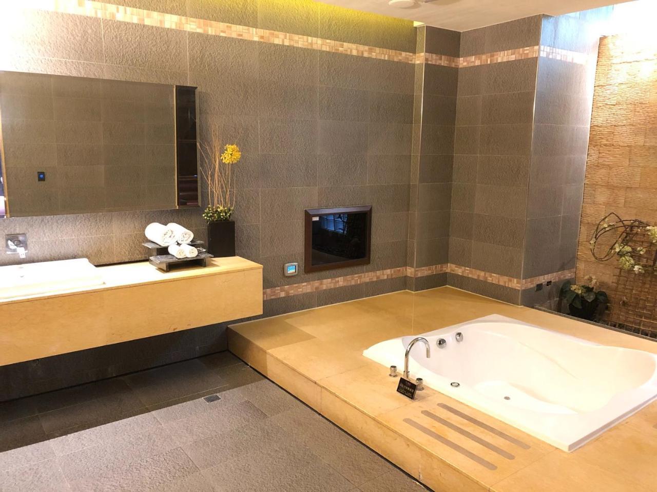Idee Spa Motel Yangmei Zewnętrze zdjęcie